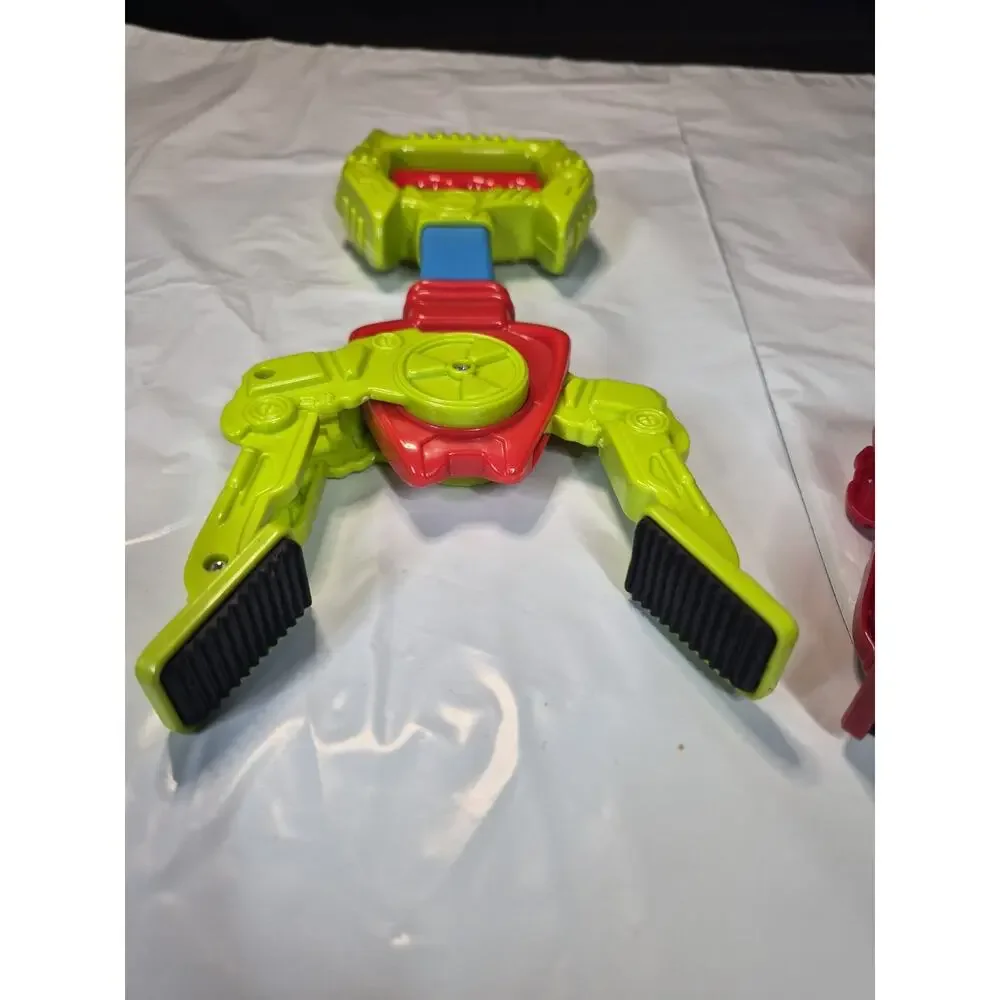 2 Kids Robot Hand Claw Grabber Toys Intelligence Grabbing Pick Up Tool Toys